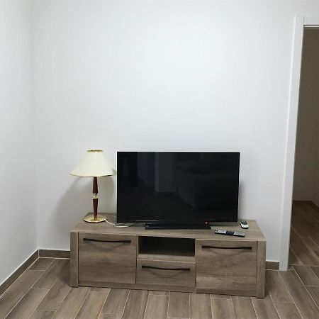 Apartmani Matea Cres Kültér fotó