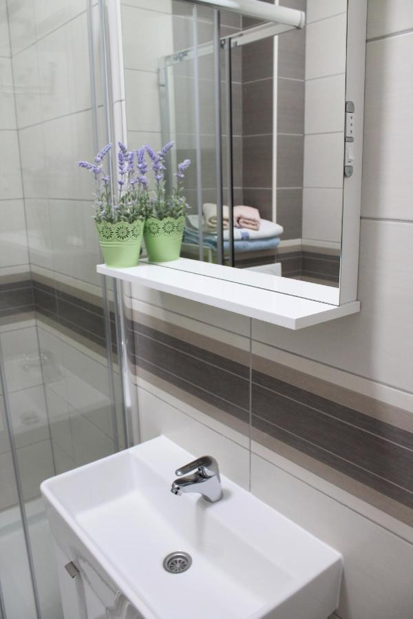 Apartmani Matea Cres Kültér fotó