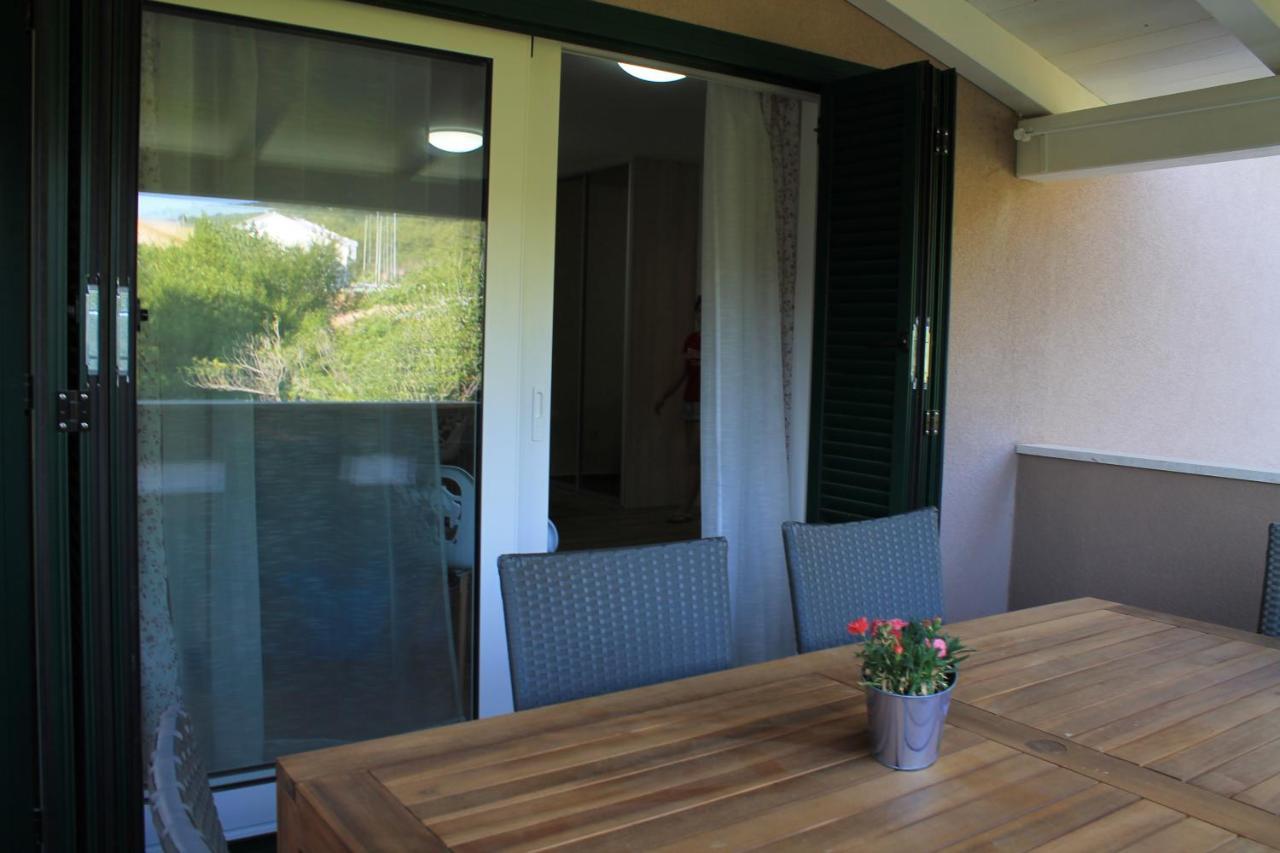 Apartmani Matea Cres Kültér fotó